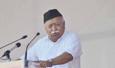 आरएसएस प्रमुख मोहन भागवत बोले- हिंदुओं और मुसलमानों के पुरखे एक ही थे
