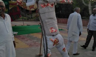 मोदी शाह व योगी के पूतलों का हुआ दहन