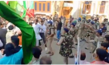  धार MP में मोहन टॉकीज पर लाठीचार्ज