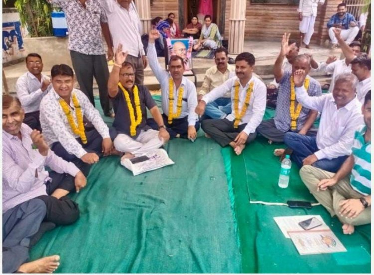 आहोर 7 मांगों को लेकर”प्रशासन गांवो के संग अभियान”का बहिष्कार कर दिया धरना