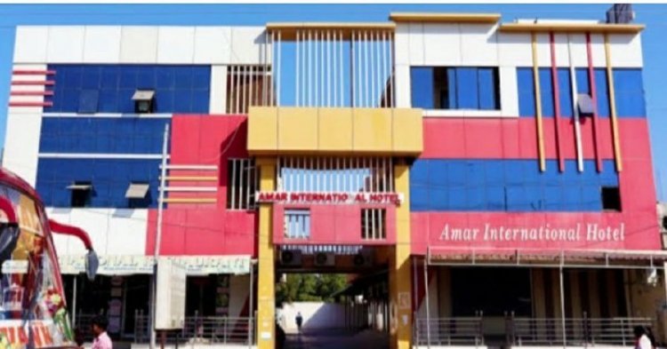 निजी होटल में छापामारी कर हाईप्रोफाइल सटोरियों के खिलाफ कार्रवाई