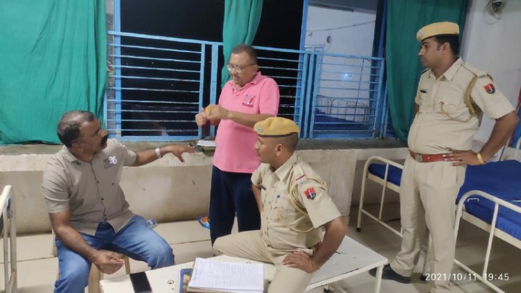 एक महिला ने तीन युवकों पर लगाया बलात्कार का आरोप,दरिंदे चार दिनों तक पीड़िता के साथ करते रहे बलात्कार,पीड़िता का शहर के निजी हॉस्पिटल में इलाज जारी