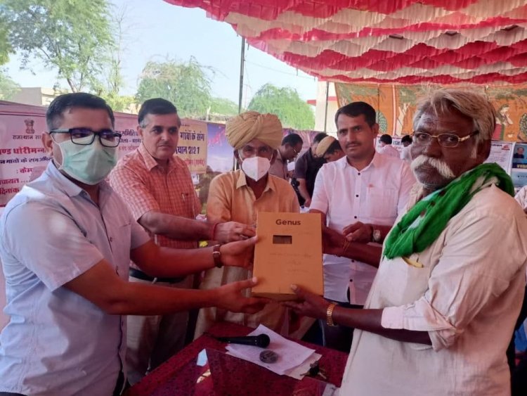 प्रशासन गांवों के संग अभियान में त्वरित हो रहा राजस्व प्रकरणों का निस्तारण,जिला कलक्टर ने की प्रशासन गांवों एवं शहरों के संग अभियान की समीक्षा,छह हजार से अधिक नामान्तरणकरण तस्दीक
