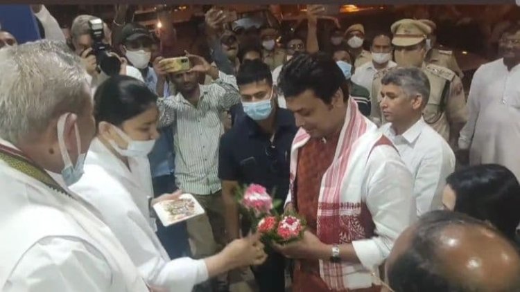  त्रिपुरा के मुख्यमंत्री विपल्व कुमार देव पहुंचे सिरोही व आबूरोड,जोधपुर से सडक रास्ते से पहुंचे सिरोही व आबूरोड 