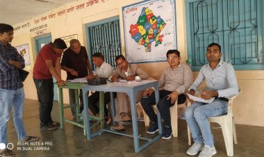 मतदान केंद्रों पर विशेष शिविर का  आयोजन हुआ संपन्न