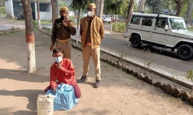 03 अभियुक्त अभियुक्ता को किया गया गिरफ्तार,02 कुन्टल लहन व 03 भट्टियां भी की गयी नष्ट