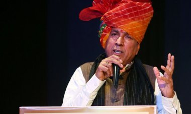 मोदी सरकार ने मजबूरी में तीनों कृषि कानूनों को वापस लिया है