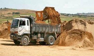 अवैध खनन पर माइनिंग व पुलिस की कार्रवाई