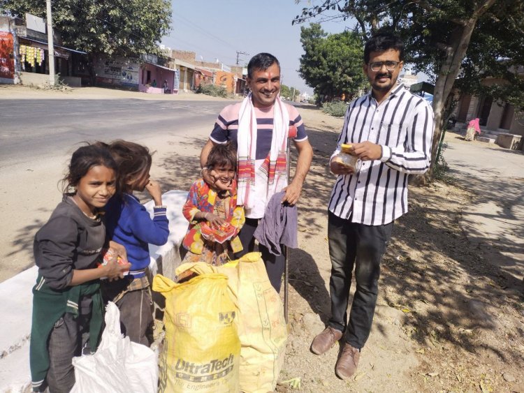 दिव्यांग सेवा संस्था' ने जरूरतमंद बच्चों के साथ दीपावली की खुशियां बांटी।