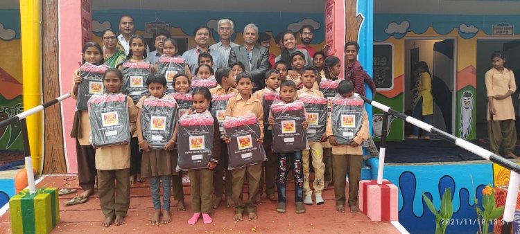 पिंडवाड़ा क्षेत्र की सामाजिक सरोकार और जरूरतमंद बच्चों को अच्छी शिक्षा में सहयोग हेतु फिर आगे आयी अल्ट्राटेक नाथद्वारा सीमेंट कंपनी