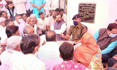 बाबा साहब की प्रतिमा को तोडने के आरोपी गिरफ्तार, विधायक कोष से नयी प्रतिमा लगाने की घोषणा 