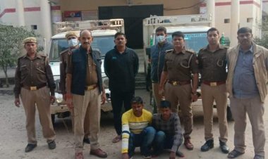 02 पिकअप वाहन से वध हेतु ले जाये जा रहे 12 राशि गोवंश बरामद कर मुक्त कराते हुये 02  अभियक्तों को किया गया गिरफ्तार