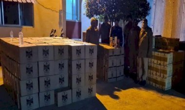 सिरोही पुलिस की अवैध शराब तस्करी पर सख्ती, पुलिस ने 60 लाख रुपए की अवैध शराब से भरा ट्रक किया जब्त।