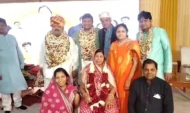 पांच दिवसीय जीवित महोत्सव का हुआ समापन अंतिम दिन हुए कई रंगारंग कार्यक्रम भजनों में झूमे श्रोता