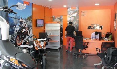 KTM डीलर व सर्विस सेंटर मैनेजर के खिलाफ FIR,गलत नम्बर प्लेट व नहीं दिए कागजात