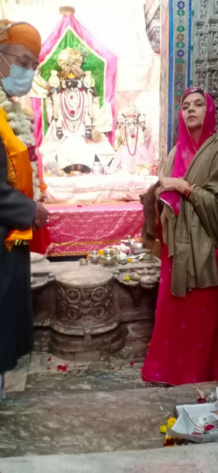 मेवाड़ राजघराने के सदस्यों ने मेवाड़ की खुशहाली के लिए जगदीश मंदिर में पूजा अर्चना की  