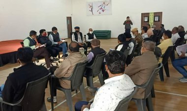 उपखंड प्रशासन व व्यापारियों की सयुंक्त बैठक कोरोना गाइडलाइन की पालन के दिए निर्देश