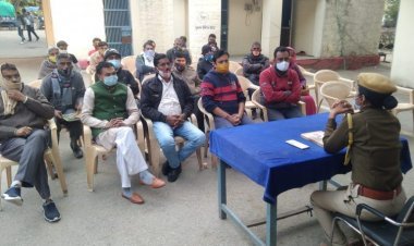 पुलिस थाना अनादरा में आज कोरोना के बढ़ते संक्रमण को रोकने के लिए तथा मकर सक्रांति के पर्व को देखते हुए सीएलजी की बैठक का आयोजन।