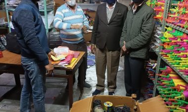 शहर में विभिन्न दुकानों से चायनीज मांझे के 40 रोल जब्त