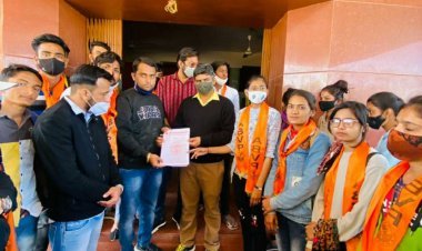 अलवर में मूकबधिर के साथ दुष्कर्म मामला,एबीवीपी ने विरोध प्रदर्शन कर सौंपा ज्ञापन