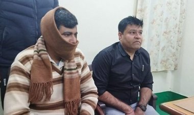 रिश्वत राशि फोन पे पर लेने वाला आबकारी CI गिरफ्तार:शराब ठेके संचालक से मासिक बंधी ट्रांसफर करवाई कंप्यूटर ऑपरेटर के खाते में, ACB ने दोनों को किया गिरफ्तार