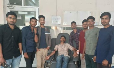 रक्तदान कर धाकड़ ने मनाया जन्म दिवस