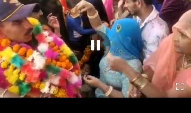 भीनमाल के जी. के. गोवाणी राजकीय स्नातकोत्तर महाविद्यालय में संचालित एनसीसी के कैडेट करण कुमार बंजारा के दिल्ली में राजपथ पर आयोजित हुई परेड में भाग लेकर लौटने पर स्वागत किया गया।