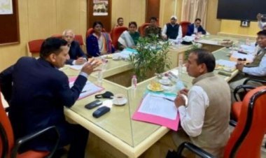 केन्द्रीय विद्यालय क्रमांक 6 की विद्यालय प्रबंध समिति की बैठक आयुक्त ने कहा विधार्थियों के सर्वांगीण विकास का केन्द्र बने विद्यालय