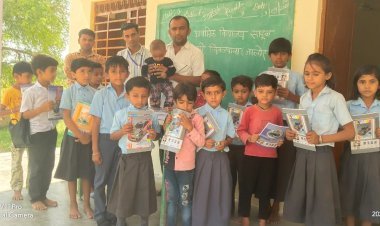 चितलवाना सेवा संस्था के सचिव ने अपने बेटे के जन्मदिवस पर विद्यालय के बच्चों को नोटबुक व पैन किए वितरण*