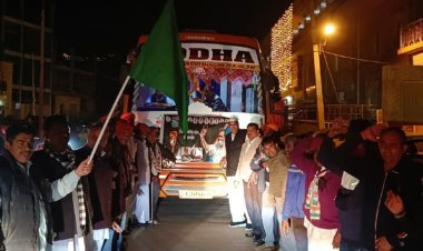 जैसलमेर से भारत जोड़ो यात्रा में जुड़ेगा काफिला:यात्रा में शामिल होने रवाना हुए एक हजार कांग्रेसी कार्यकर्ता