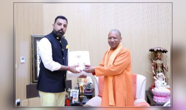 सर्दी में सियासी पारा बढ़ाया : लक्ष्यराज सिंह मेवाड़ ने अब यूपी के सीएम योगी आदित्यनाथ से शिष्टाचार भेंट की