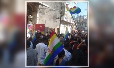 सम्मेद शिखरजी पर्यटन क्षेत्र घोषित करने के विरोध में बाजार बंद  रहे और मौन रैली निकाली गई l