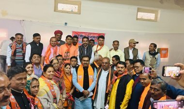 जनाक्रोश यात्रा को लेकर समीक्षा बैठक