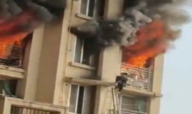 मुंबई मलाड स्थित 100 से अधिक झुग्गी झोपड़ियों में लगी आग, मची अफरा-तफरी