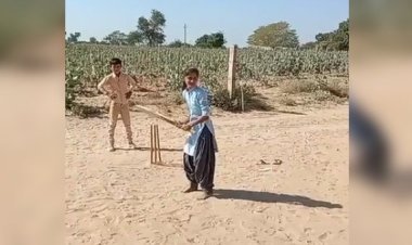 बाड़मेर की नन्ही क्रिकेटर "मूमल" को बीजेपी अध्यक्ष ने भेजी क्रिकेट किट