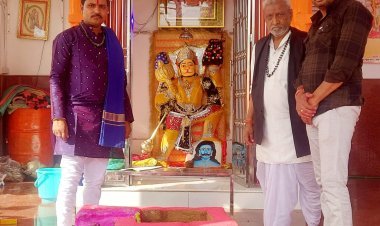 हनुमान जनमोत्सव पर वानरेश्वर हनुमान मंदिर पर भजन संध्या