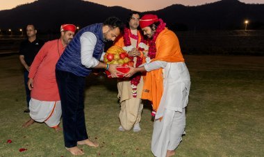 डॉ. लक्ष्यराज सिंह ने देवकीनंदन ठाकुर और अभयदास महाराज का किया स्वागत, महाकुंभ में पधारने का मिला आमंत्रण