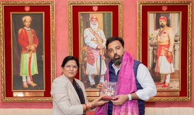 उड़ीसा की उपमुख्यमंत्री प्रवाती की डॉ. लक्ष्यराज सिंह से शिष्टाचार भेंट