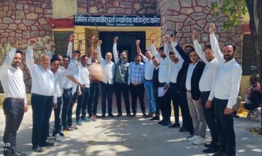 आमेट में एसीजेएम् न्यायालय की मांग को लेकर वकील आंदोलन पर, नारेबाजी कर किया प्रदर्शन।