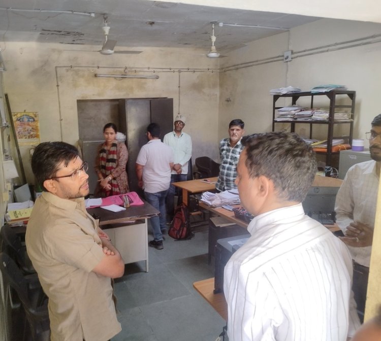 जिला कलक्टर रहे कुराबड़ दौरे पर खनन क्षेत्रों का अवलोकन, अवैध खनन पर अंकुष के निर्देष तहसील कार्यालय का भी किया निरीक्षण