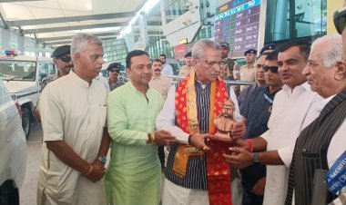 राज्यपाल ओमप्रकाश माथुर का उदयपुर आगमन, दिवंगतजन के प्रति शोक संवेदना व्यक्त की