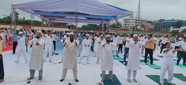 उदयपुर में 11वें अंतरराष्ट्रीय योग दिवस पर गांधी ग्राउंड में भव्य योग कार्यक्रम