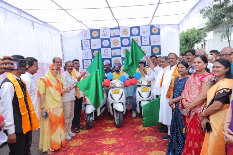 उदयपुर में पर्यटन और सहकारिता को मिला नया आयाम, "को-ऑप राइड" बाइक ऑन रेंट सेवा और सहकारी सुपरमार्केट का हुआ शुभारंभ