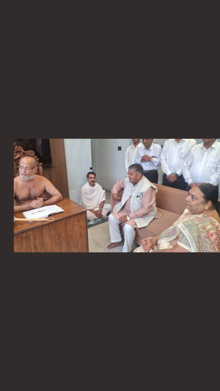राज्यपाल गुलाबचंद कटारिया ने लिए राष्ट्र संत आचार्य पुलक सागर जी के दर्शन, लिया आशीर्वाद