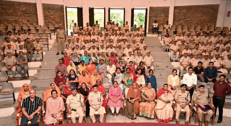 ऑपरेशन स्माईल: उदयपुर में ट्रांसजेंडर समुदाय के अधिकारों पर रेंज स्तरीय कार्यशाला का आयोजन