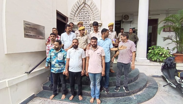 हिरणमगरी पुलिस की बड़ी सफलता: 10 हजार के इनामी दलपत सिंह समेत तीन गिरफ्तार, 4 देसी पिस्टल, 19 कारतूस और कार जब्त