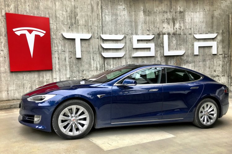 Tesla का पहला भारत एक्सपीरियंस सेंटर मुंबई में लॉन्च को तैयार, 15 जुलाई से इलेक्ट्रिक कारों का अनुभव मिलेगा