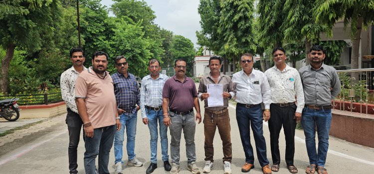 माउंट आबू में पत्रकारों पर हमले को लेकर राजसमंद में विरोध प्रदर्शन, मुख्यमंत्री को सौंपा ज्ञापन