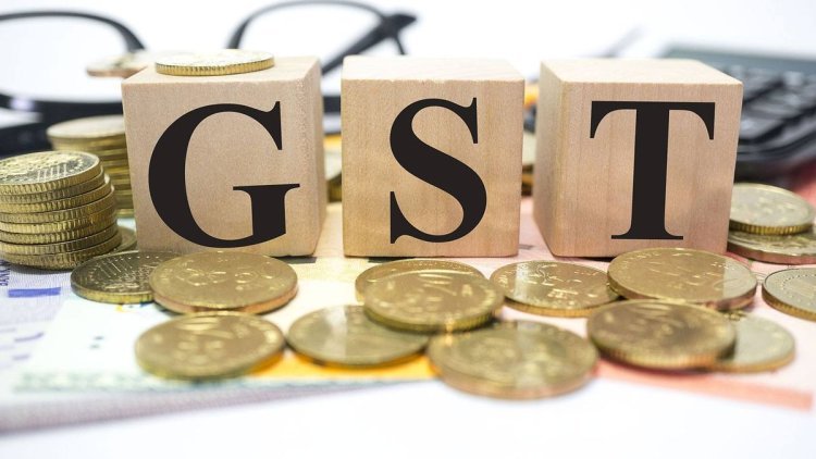 GST दरों में बड़ा बदलाव: खाने-पीने, दवाओं और गाड़ियों पर नया असर