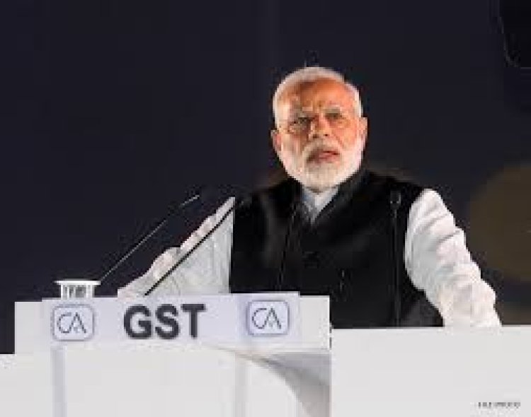 GST दरों में बड़ा बदलाव: खाने-पीने, दवाओं और गाड़ियों पर नया असर